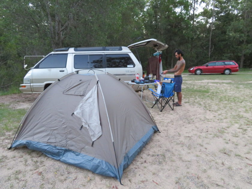 オーストラリア一周の便利なキャンプ用品 テント